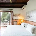 Bed and Breakfast Sa Domu Sarda - Porto Columbu - Perd'E Sali