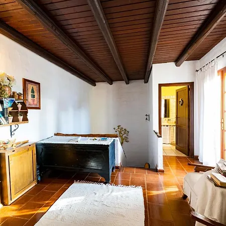 Sa Domu Sarda - فندق مبيت وإفطار Porto Columbu - Perd'E Sali