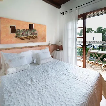 Bed & Breakfast Sa Domu Sarda - Porto Columbu - Perd'E Sali